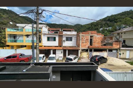 Casa de condomínio à venda com 196m², 3 quartos e 1 vaga Casa de condomínio à venda com 196m², 3 quartos e 1 vagaVaranda da Suíte 2