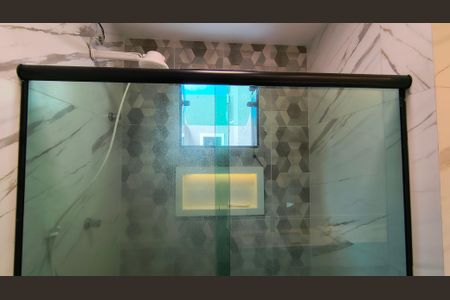 Casa de condomínio à venda com 196m², 3 quartos e 1 vaga Casa de condomínio à venda com 196m², 3 quartos e 1 vagaBanheiro da Suíte 3