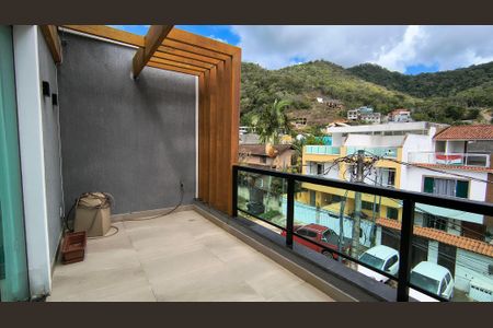 Casa de condomínio à venda com 196m², 3 quartos e 1 vaga Casa de condomínio à venda com 196m², 3 quartos e 1 vagaVaranda da Suíte 1