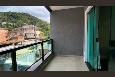 Casa de condomínio à venda com 196m², 3 quartos e 1 vaga Casa de condomínio à venda com 196m², 3 quartos e 1 vagaVaranda da Suíte 2