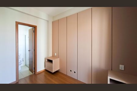 Apartamento para alugar com 102m², 3 quartos e 2 vagasSuíte