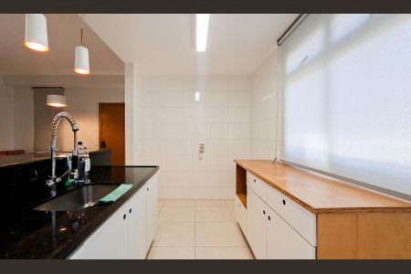 Apartamento para alugar com 102m², 3 quartos e 2 vagasCozinha