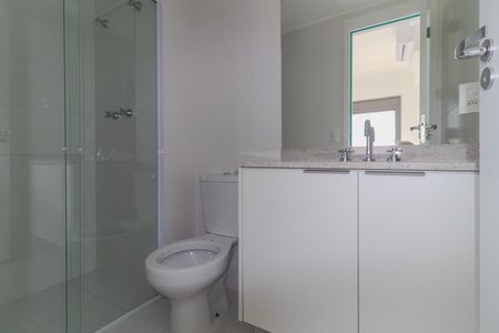 Apartamento para alugar com 64m², 2 quartos e 1 vaga Apartamento para alugar com 64m², 2 quartos e 1 vagaBanheiro da Suíte