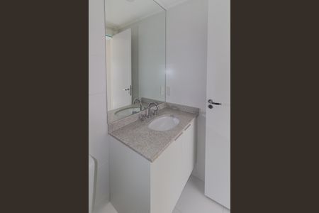 Apartamento para alugar com 64m², 2 quartos e 1 vaga Apartamento para alugar com 64m², 2 quartos e 1 vagaBanheiro da Suíte