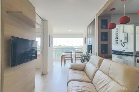 Sala de apartamento à venda com 2 quartos, 75m² em Caxingui, São Paulo