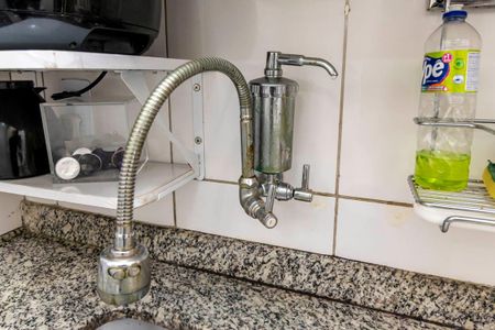 Casa à venda com 90m², 2 quartos e 2 vagasCozinha - Torneira