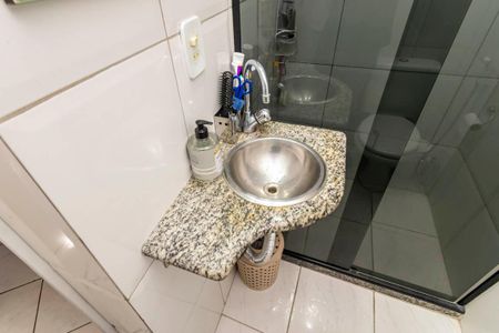 Casa à venda com 90m², 2 quartos e 2 vagasBanheiro da Suíte