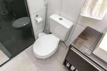 Casa à venda com 90m², 2 quartos e 2 vagasBanheiro Social