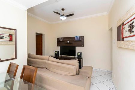 Casa à venda com 90m², 2 quartos e 2 vagasSala