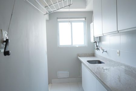 Apartamento à venda com 76m², 2 quartos e 2 vagasÁrea de Serviço