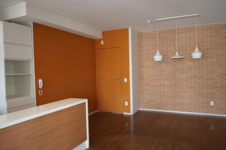 Apartamento à venda com 76m², 2 quartos e 2 vagasSala