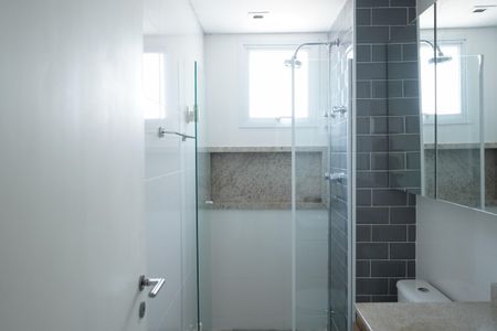 Apartamento à venda com 76m², 2 quartos e 2 vagasBanheiro da Suíte