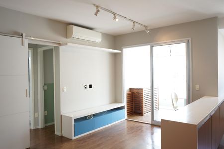 Sala de apartamento à venda com 2 quartos, 76m² em Jardim Analia Franco, São Paulo