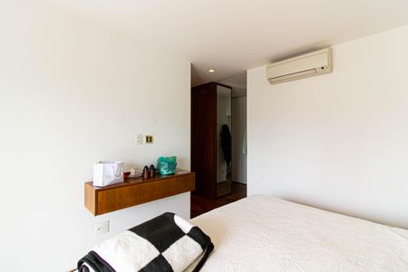 Apartamento para alugar com 244m², 4 quartos e 4 vagasSuíte 2