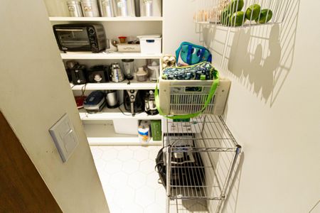 Apartamento para alugar com 244m², 4 quartos e 4 vagasDespensa