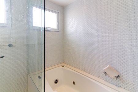 Apartamento para alugar com 244m², 4 quartos e 4 vagasBanheiro da Suíte 2