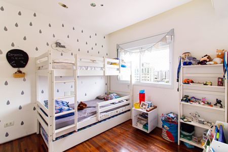 Apartamento para alugar com 244m², 4 quartos e 4 vagasQuarto