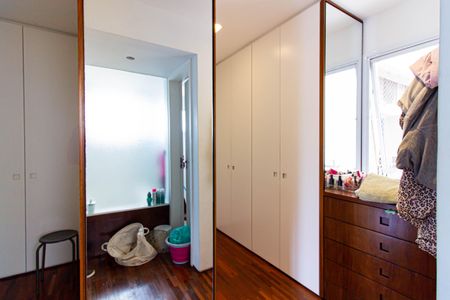 Apartamento para alugar com 244m², 4 quartos e 4 vagasCloset da Suíte 2
