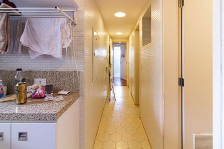 Apartamento para alugar com 244m², 4 quartos e 4 vagasÁrea de Serviço