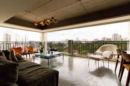 Apartamento para alugar com 244m², 4 quartos e 4 vagasSala 