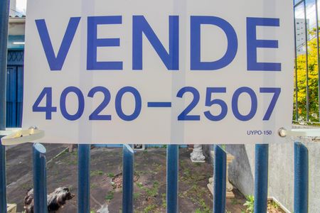 Plaquinha de casa à venda com 2 quartos, 140m² em São João, Porto Alegre