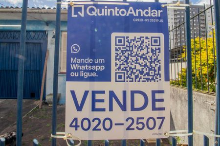 Casa à venda com 140m², 2 quartos e 1 vagaPlaquinha