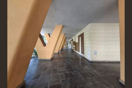Apartamento à venda com 74m², 2 quartos e sem vaga Apartamento à venda com 74m², 2 quartos e sem vagaHall de entrada