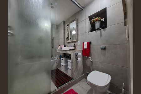 Apartamento à venda com 74m², 2 quartos e sem vaga Apartamento à venda com 74m², 2 quartos e sem vagaBanheiro