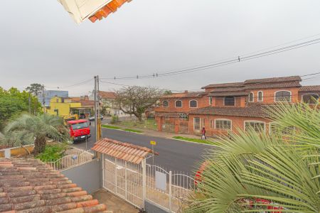Casa à venda com 320m², 3 quartos e 1 vaga Casa à venda com 320m², 3 quartos e 1 vagaVista da Varanda da Suíte