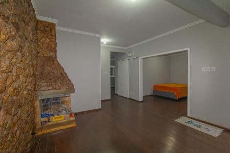 Casa à venda com 320m², 3 quartos e 1 vaga Casa à venda com 320m², 3 quartos e 1 vagaSalaSala