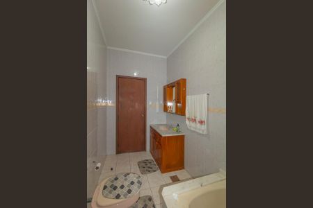 Casa à venda com 320m², 3 quartos e 1 vaga Casa à venda com 320m², 3 quartos e 1 vagaBanheiro da Suíte