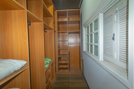 Casa à venda com 320m², 3 quartos e 1 vaga Casa à venda com 320m², 3 quartos e 1 vagaQuarto 1 - Suíte