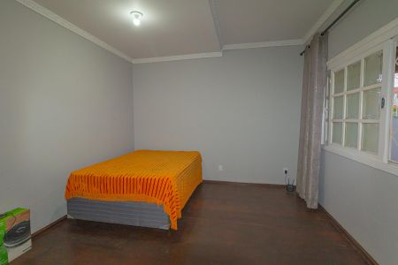 Casa à venda com 320m², 3 quartos e 1 vaga Casa à venda com 320m², 3 quartos e 1 vagaSala