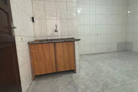 Cozinha de casa para alugar com 1 quarto, 15m² em Ferrazópolis, São Bernardo do Campo