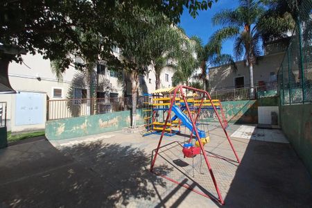 Apartamento para alugar com 44m², 2 quartos e 1 vaga Apartamento para alugar com 44m², 2 quartos e 1 vagaÁrea comum - Playground