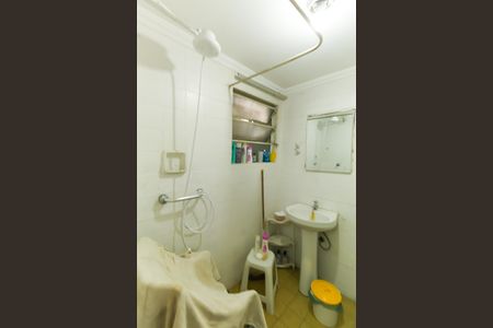 Apartamento à venda com 90m², 2 quartos e sem vaga Apartamento à venda com 90m², 2 quartos e sem vagaBanheiro