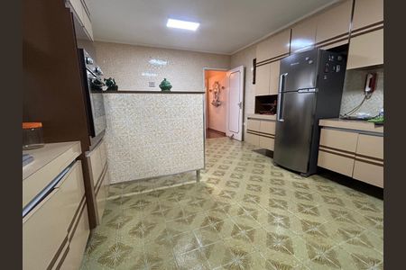 Casa à venda com 220m², 3 quartos e 4 vagas Casa à venda com 220m², 3 quartos e 4 vagasFoto 29