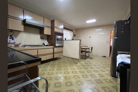 Casa à venda com 220m², 3 quartos e 4 vagas Casa à venda com 220m², 3 quartos e 4 vagasFoto 28