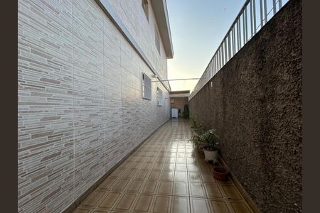 Casa à venda com 220m², 3 quartos e 4 vagas Casa à venda com 220m², 3 quartos e 4 vagasFoto 33