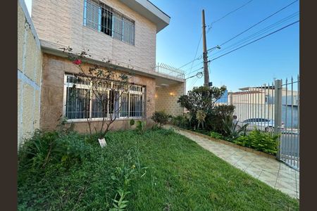 Casa à venda com 220m², 3 quartos e 4 vagas Casa à venda com 220m², 3 quartos e 4 vagasFoto 01