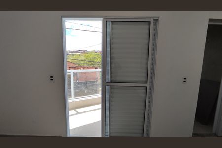 Casa para alugar com 65m², 2 quartos e 1 vaga Casa para alugar com 65m², 2 quartos e 1 vagaSacada