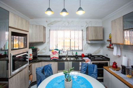 Casa à venda com 250m², 4 quartos e 3 vagasCozinha Casa 1