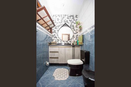 Casa à venda com 250m², 4 quartos e 3 vagasBanheiro Social