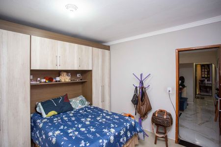 Casa à venda com 250m², 4 quartos e 3 vagasQuarto Suite Casa 1