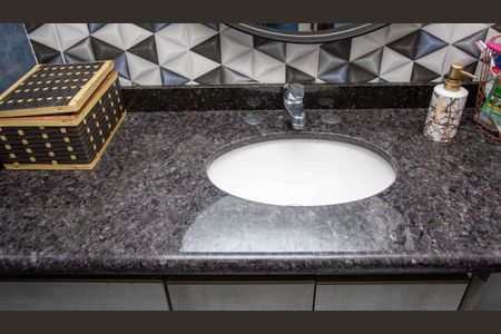 Casa à venda com 250m², 4 quartos e 3 vagasBanheiro Social