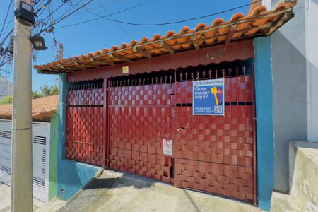 Casa para alugar com 101m², 1 quarto e 2 vagasFachada + Plaquinha