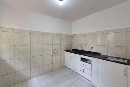Casa à venda com 250m², 2 quartos e 1 vagaEdícula - cozinha