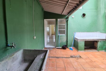Casa à venda com 250m², 2 quartos e 1 vagaÁrea de Serviço