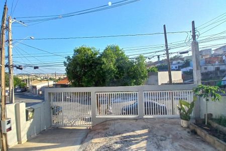 Vista da Sala  de casa para alugar com 4 quartos, 120m² em Jardim Iraci, Campinas