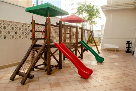 Apartamento para alugar com 115m², 2 quartos e 2 vagasÁrea Comum - Playground